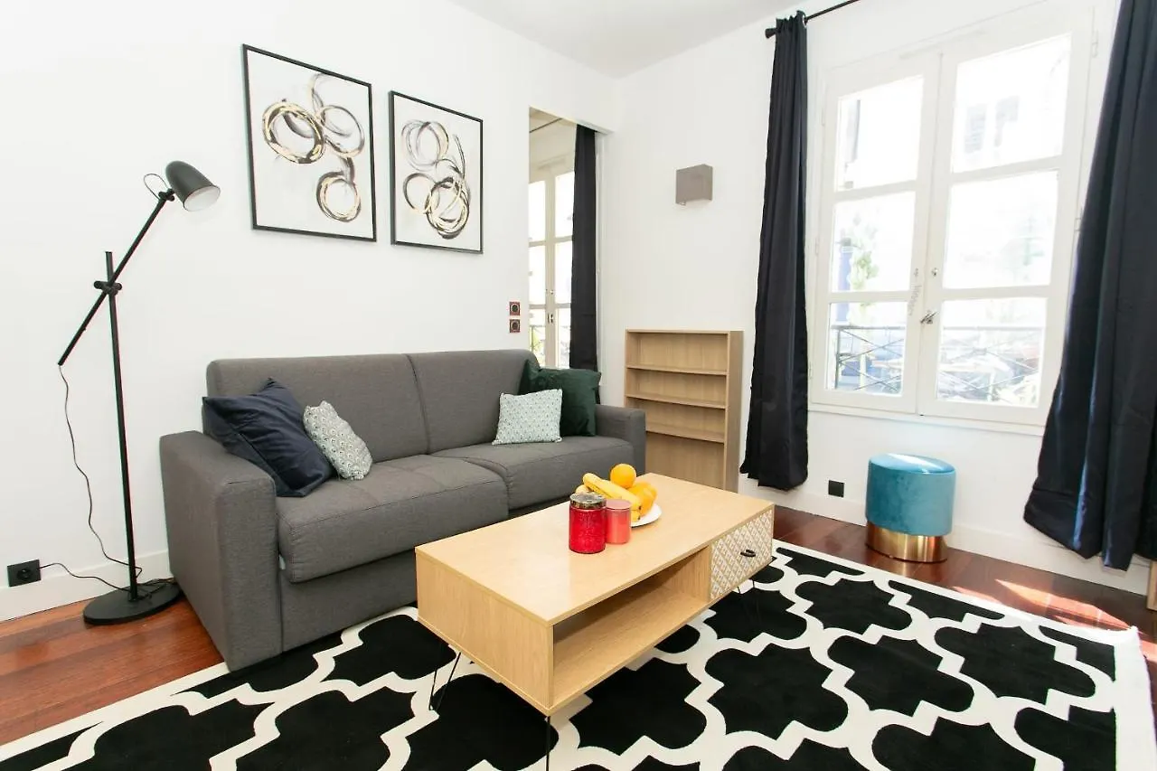 Sacre Coeur - Montmartre City Apartment